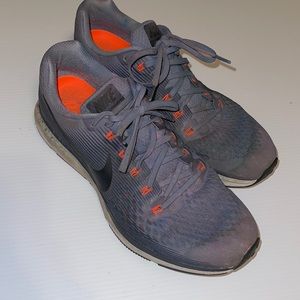 Nike Pegasus running shoes (size 11.5)